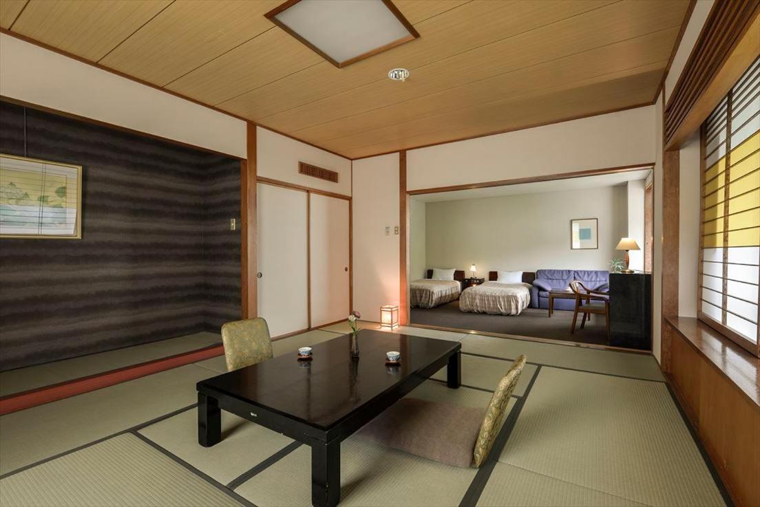 ימאגאטה Takamiya Hotel Lucent מראה חיצוני תמונה